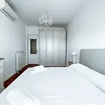 White Pearl - Citycenter - Large & Elegant Flat
