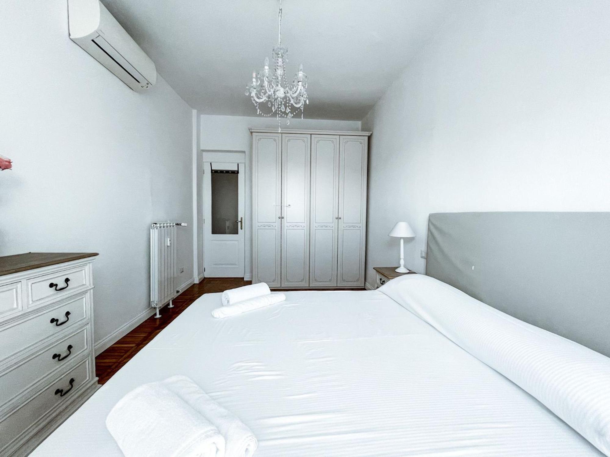 White Pearl - Citycenter - Large & Elegant Flat Apartment Mailand