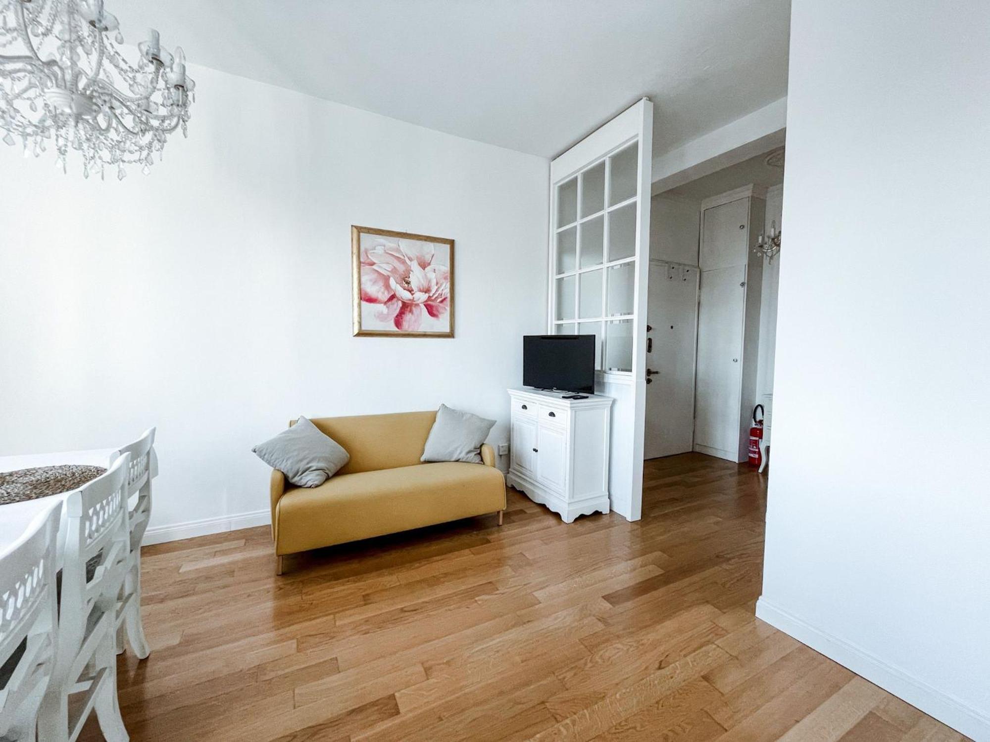 Apartment White Pearl - Citycenter - Large & Elegant Flat Mailand